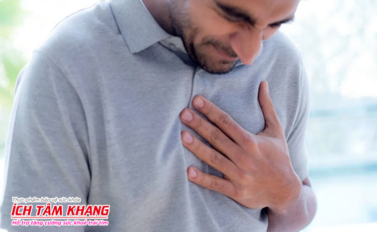 Đau tức ngực, khó thở là dấu hiệu cảnh báo cơn đau tim nguy hiểm